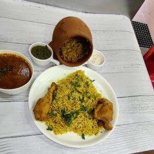 Handi Chicken Dum Biryani